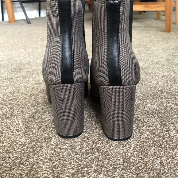 Brand new heeled booties - Picture 3 of 5